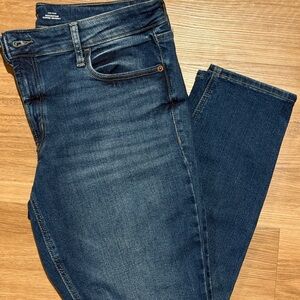 NWOT Size 12 Old Navy jeans